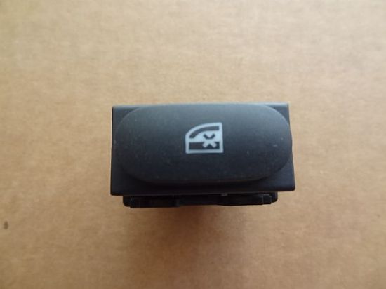 ARKA CAM KİLİT DÜĞMESİ 254298400R CLIO-IV SYMBOL CAPTUR LODGY resmi