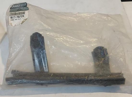 CAM KRİKO MOTORU SABİTLEME BAKALİTİ ÖN SOL LATITUDE 802170007R resmi