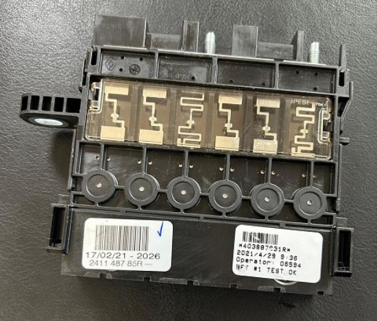 SİGORTA KUTUSU UCH 241148160R MEGANE IV 16-24 (AKÜ YANI) resmi