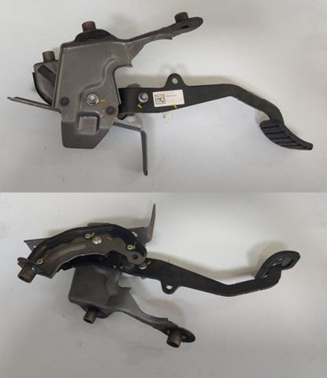 DEBRİYAJ PEDALI KOMPLE 465033381R CLIO IV resmi