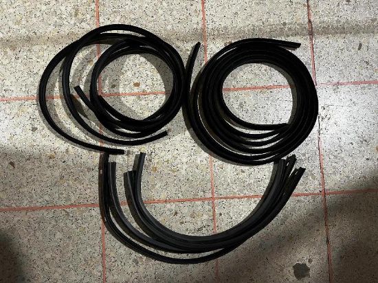 KAPI CAM KADİFELİ FİTİL TAKIM 10123 R12 STD 8 PARÇA SEGMANSIZ resmi